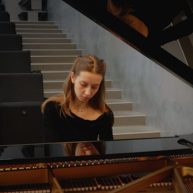 Nouvelle professeure de piano 2